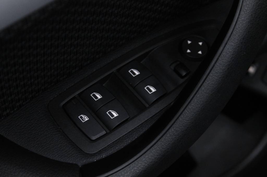 bmw-x2-2023-hibrido-1499cc