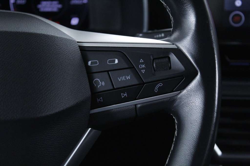 seat-leon-st-2024-gasolina-999cc