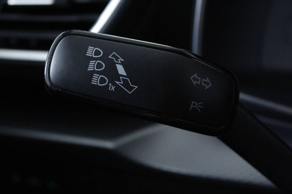 seat-leon-st-2024-gasolina-999cc