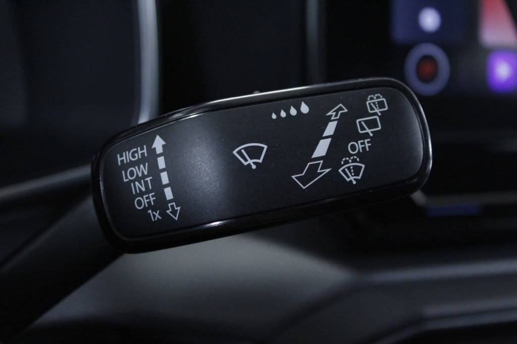 seat-leon-st-2024-gasolina-999cc