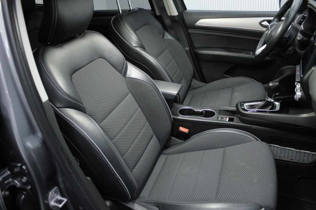 renault-arkana-2023-hibrido-1332cc