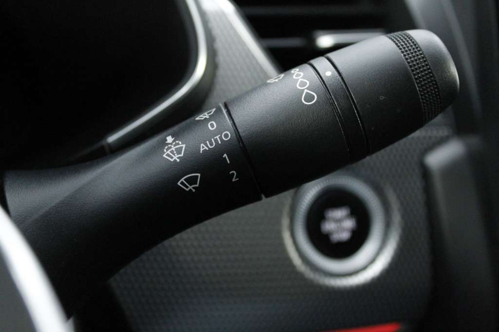 renault-arkana-2023-hibrido-1332cc