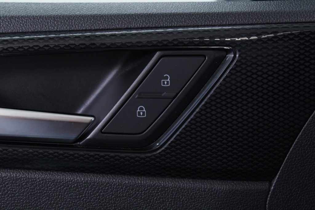 volkswagen-taigo-2024-gasolina-999cc