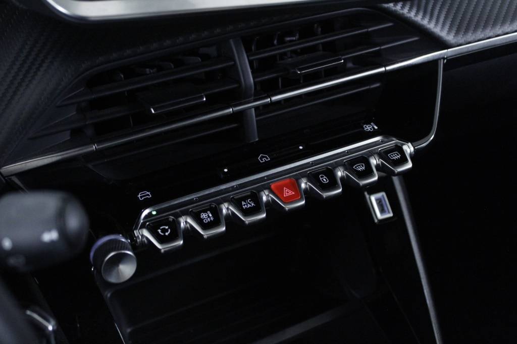 peugeot-2008-2024-gasolina-1199cc