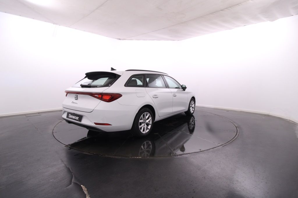 seat-leon-st-2024-gasolina-999cc