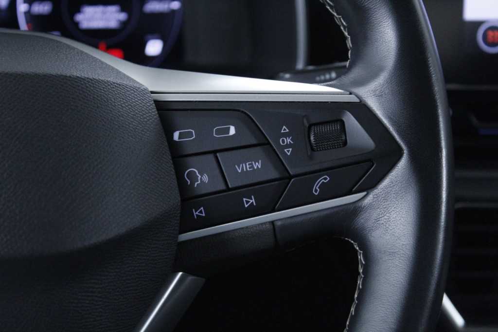 seat-leon-st-2024-gasolina-999cc