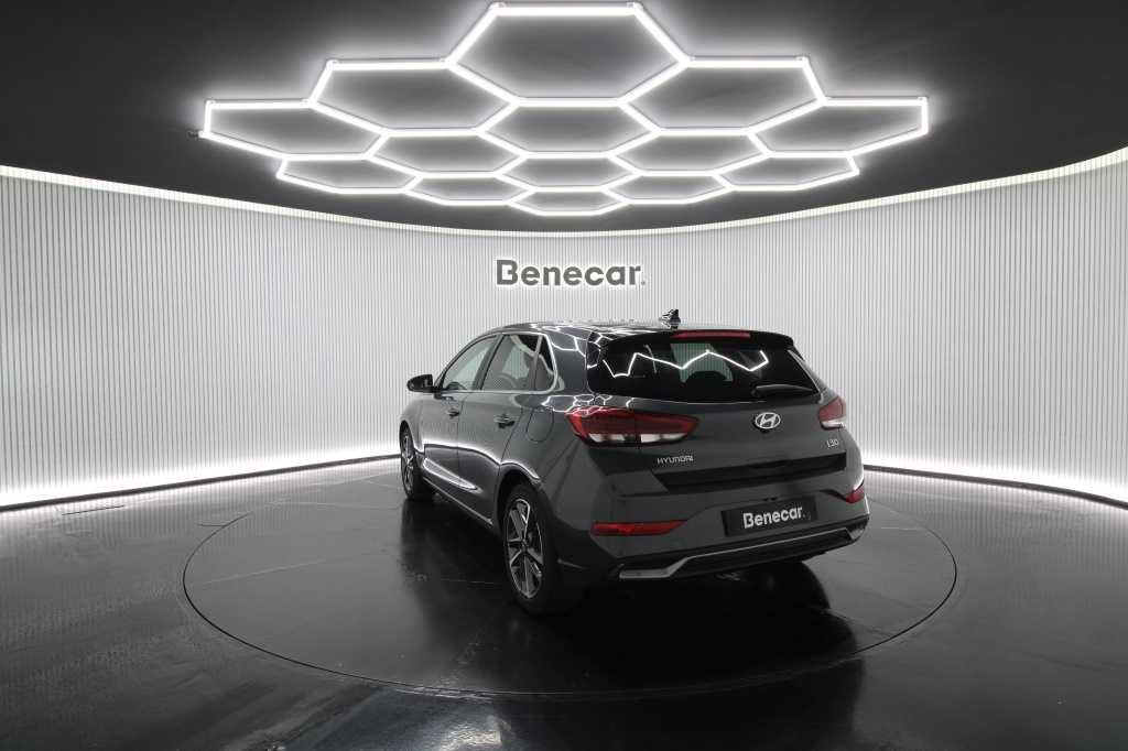 hyundai-i30-2024-gasolina-998cc
