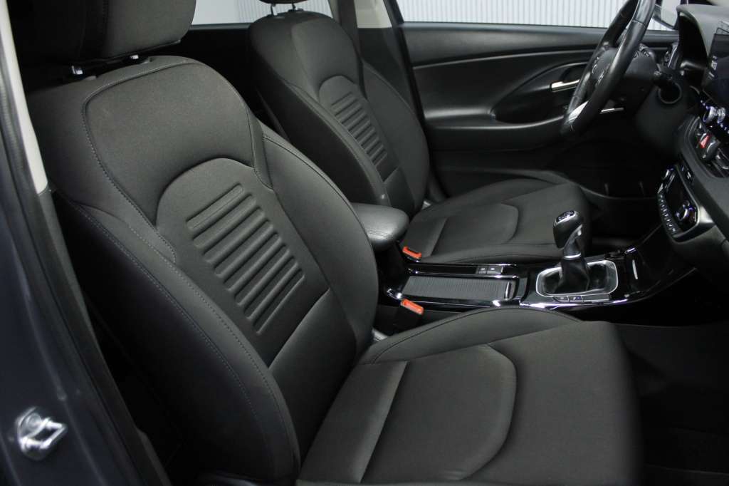hyundai-i30-2024-gasolina-998cc
