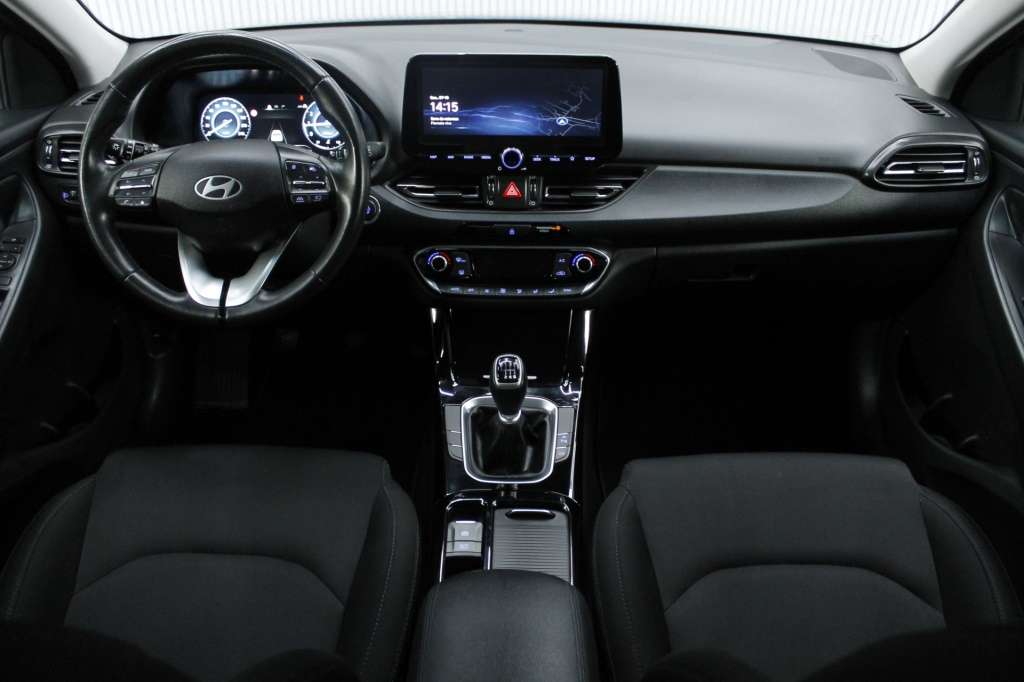 hyundai-i30-2024-gasolina-998cc