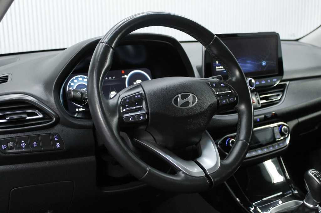 hyundai-i30-2024-gasolina-998cc