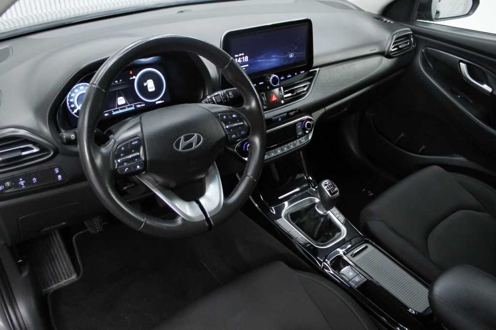hyundai-i30-2024-gasolina-998cc