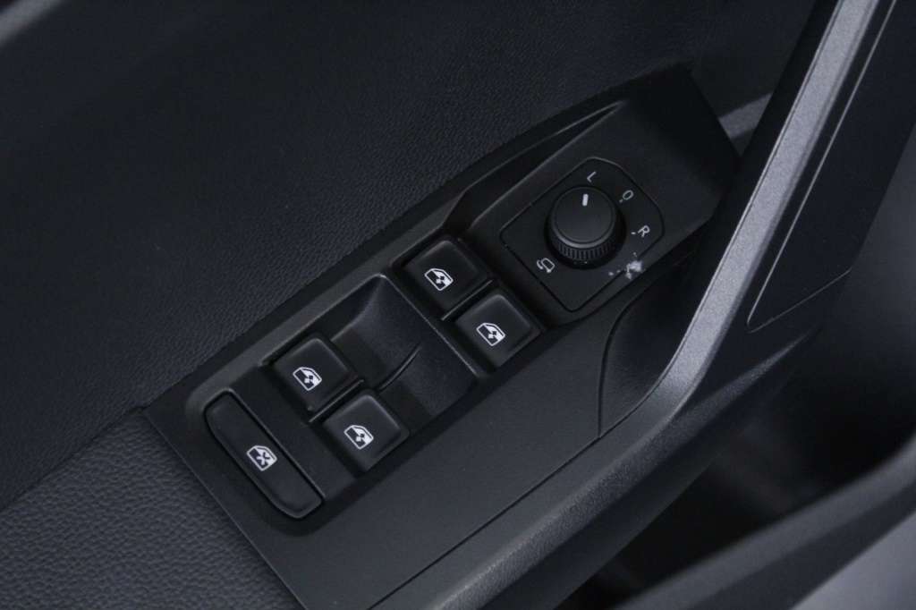 seat-ibiza-2025-gasolina-999cc