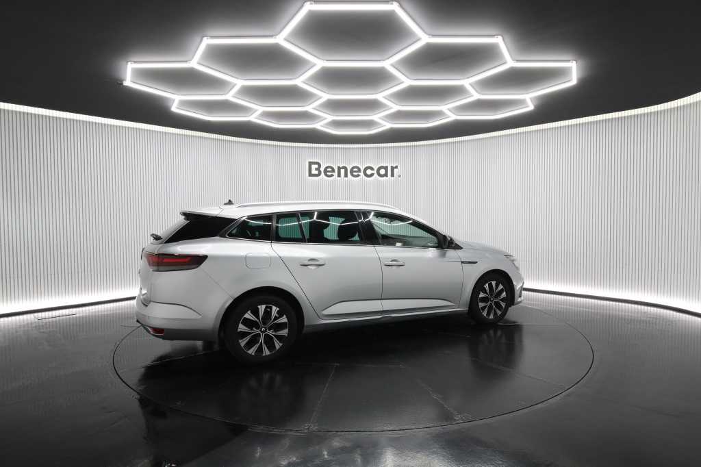 renault-megane-sport-tourer-2022-diesel-1461cc
