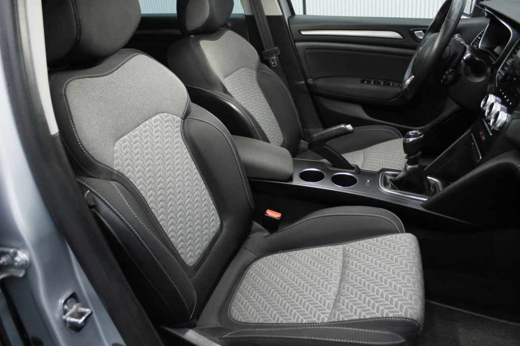 renault-megane-sport-tourer-2022-diesel-1461cc