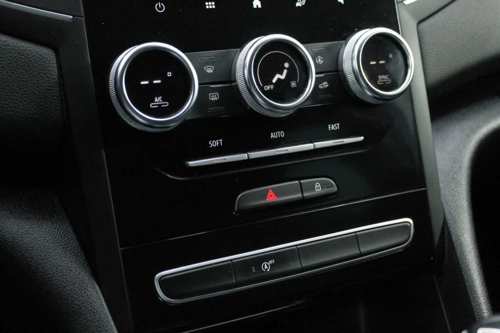 renault-megane-sport-tourer-2022-diesel-1461cc