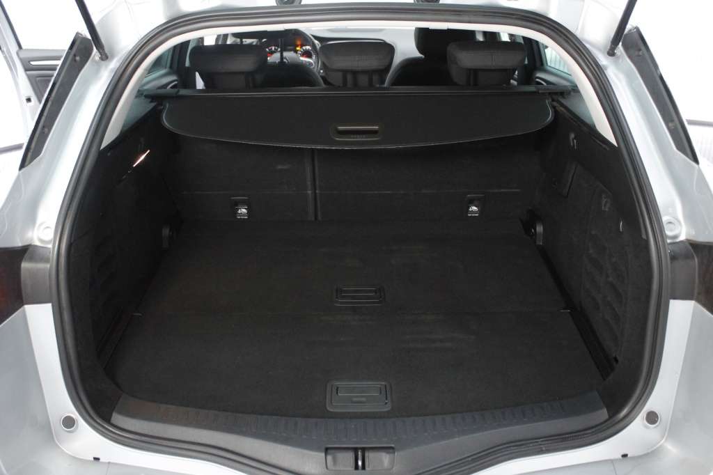 renault-megane-sport-tourer-2022-diesel-1461cc