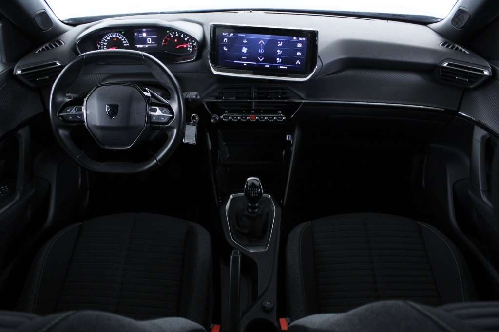 peugeot-2008-2024-gasolina-1199cc
