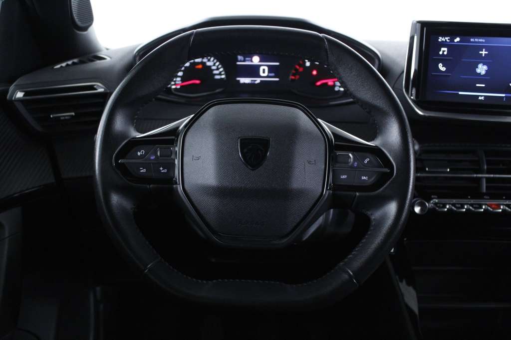 peugeot-2008-2024-gasolina-1199cc