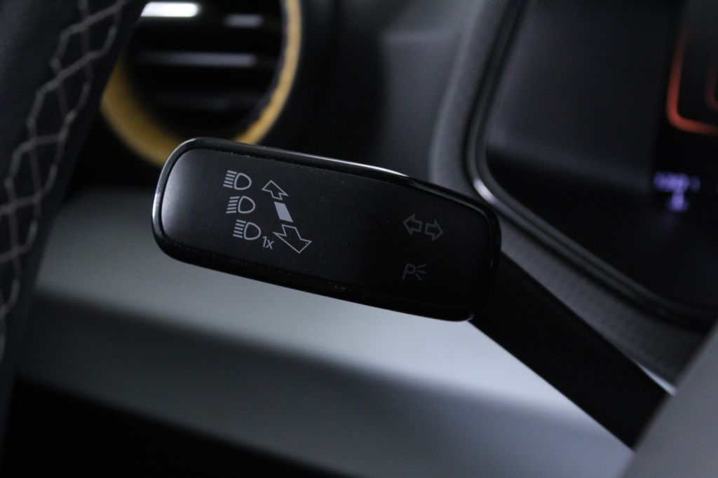 seat-ibiza-2024-gasolina-999cc