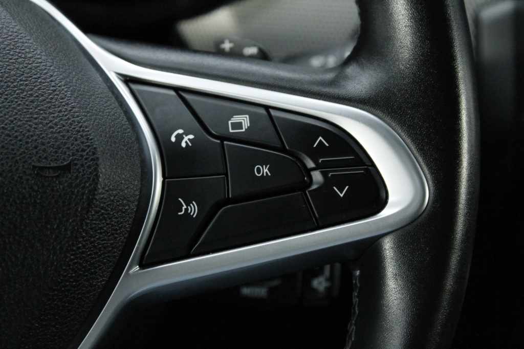 renault-arkana-2023-hibrido-1332cc