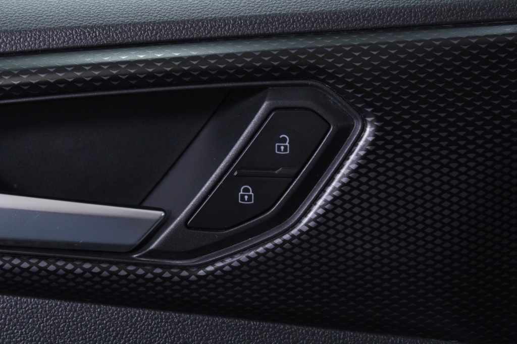 volkswagen-t-cross-2023-gasolina-999cc