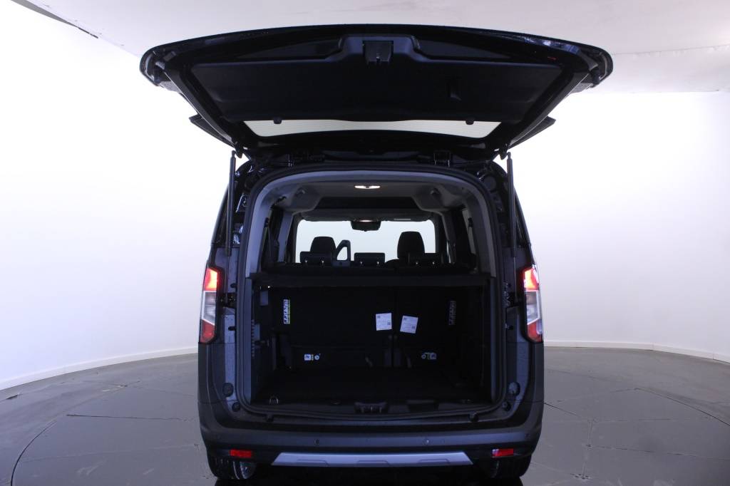 ford-tourneo-2024-gasolina-999cc