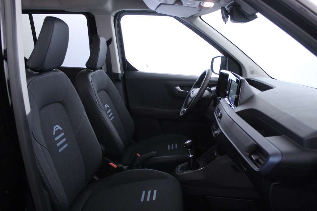 ford-tourneo-2024-gasolina-999cc