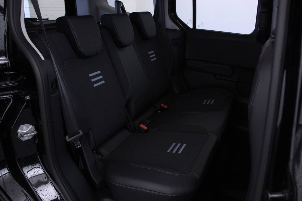 ford-tourneo-2024-gasolina-999cc
