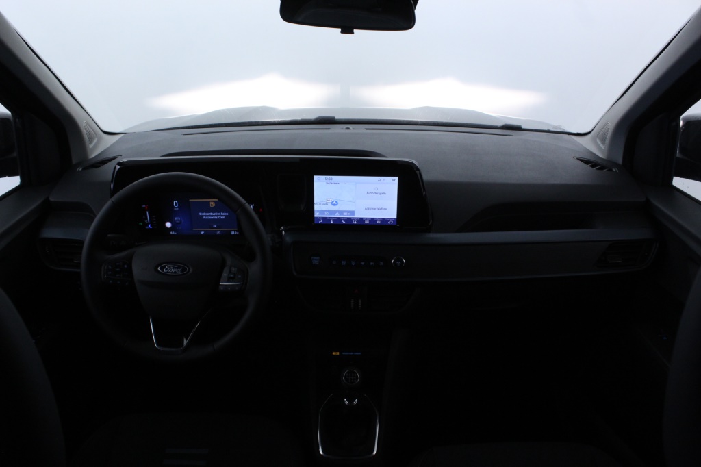 ford-tourneo-2024-gasolina-999cc