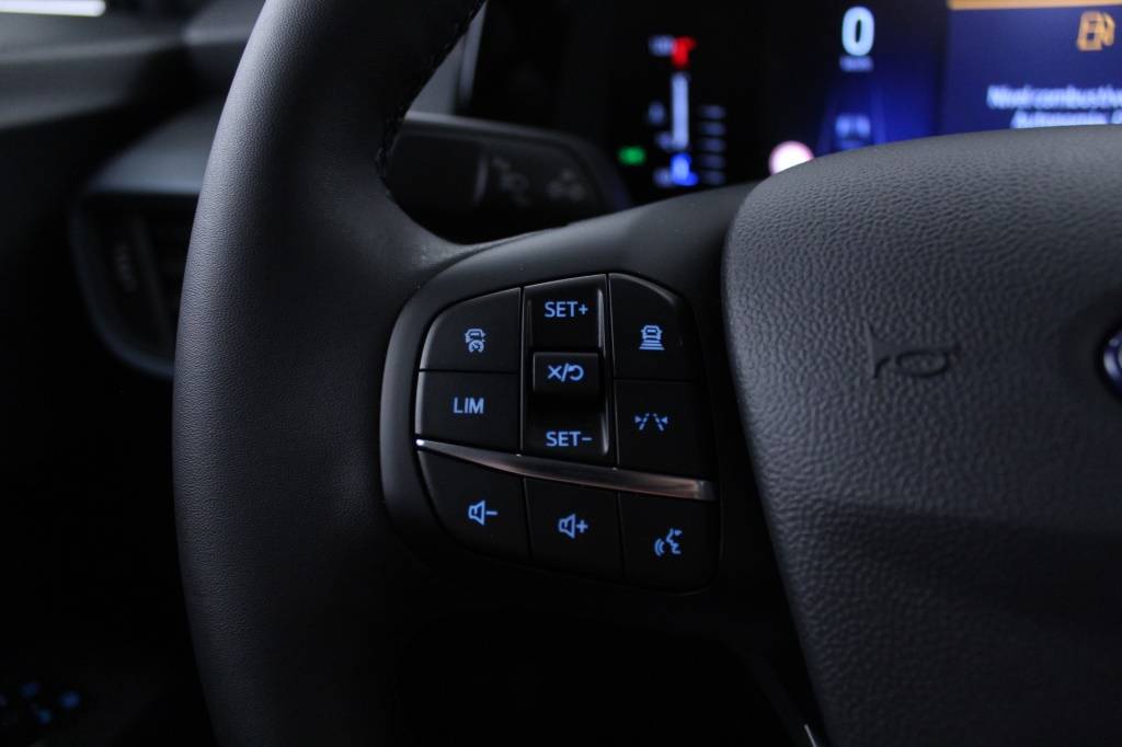 ford-tourneo-2024-gasolina-999cc