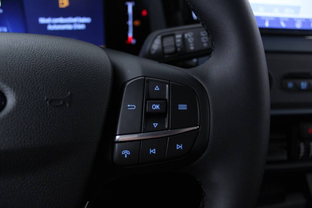 ford-tourneo-2024-gasolina-999cc