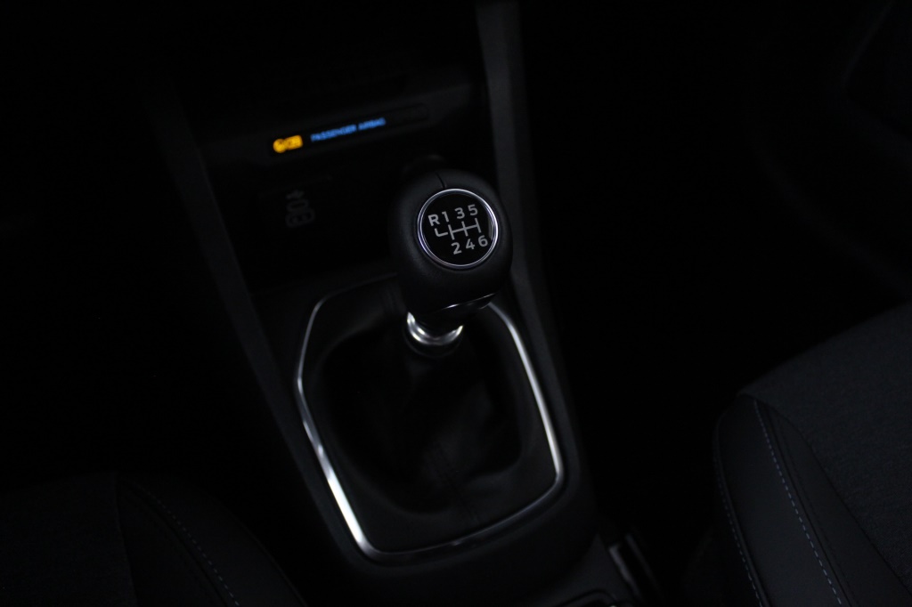 ford-tourneo-2024-gasolina-999cc