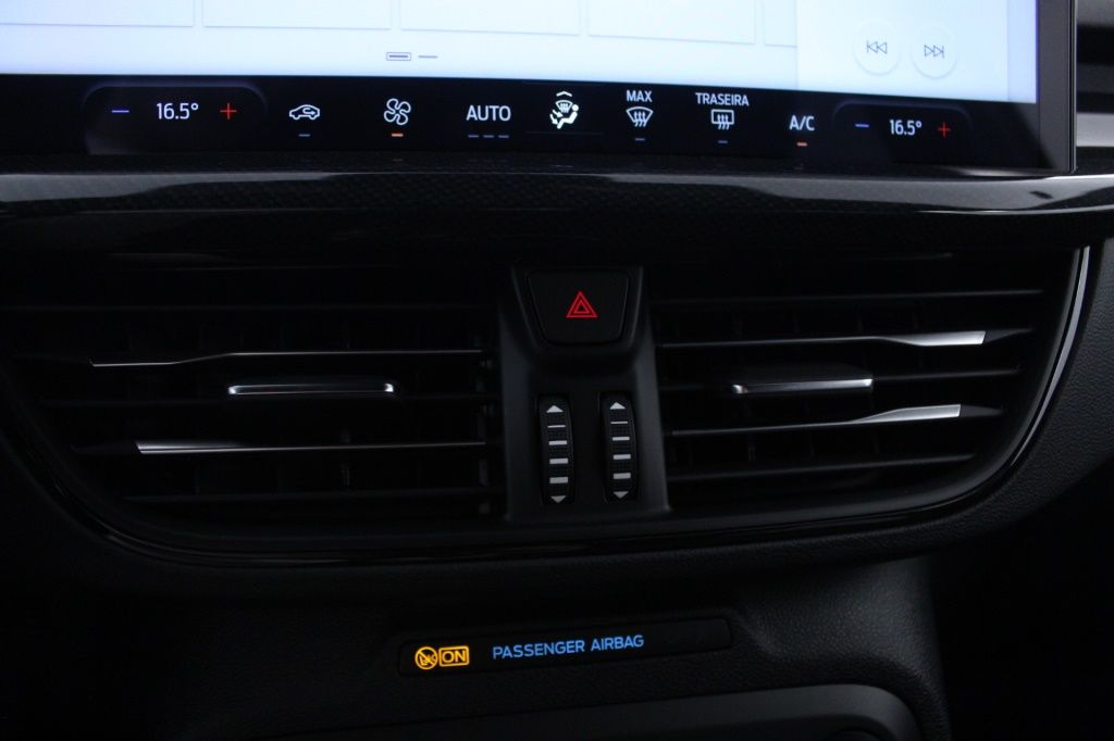 ford-focus-sw-2023-diesel-1499cc