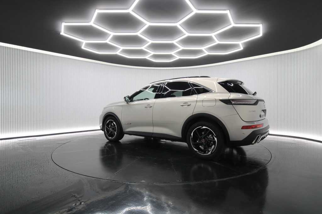 ds-ds-7-crossback-2022-hibrido-1598cc