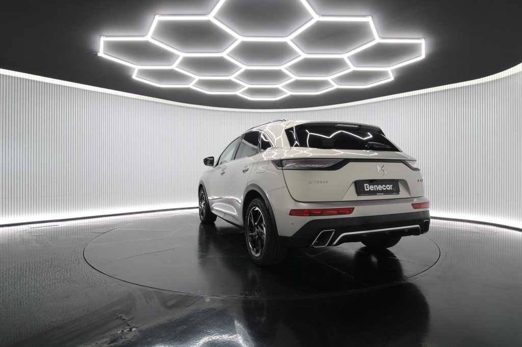ds-ds-7-crossback-2022-hibrido-1598cc