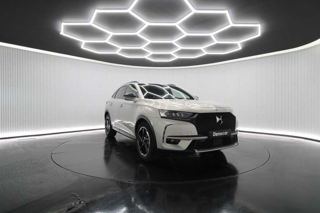 ds-ds-7-crossback-2022-hibrido-1598cc