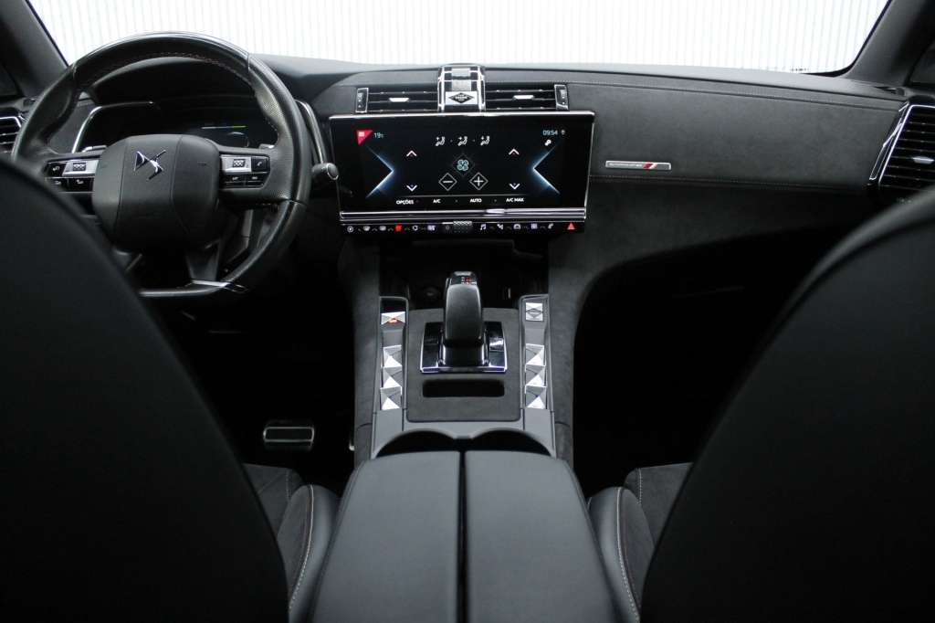 ds-ds-7-crossback-2022-hibrido-1598cc