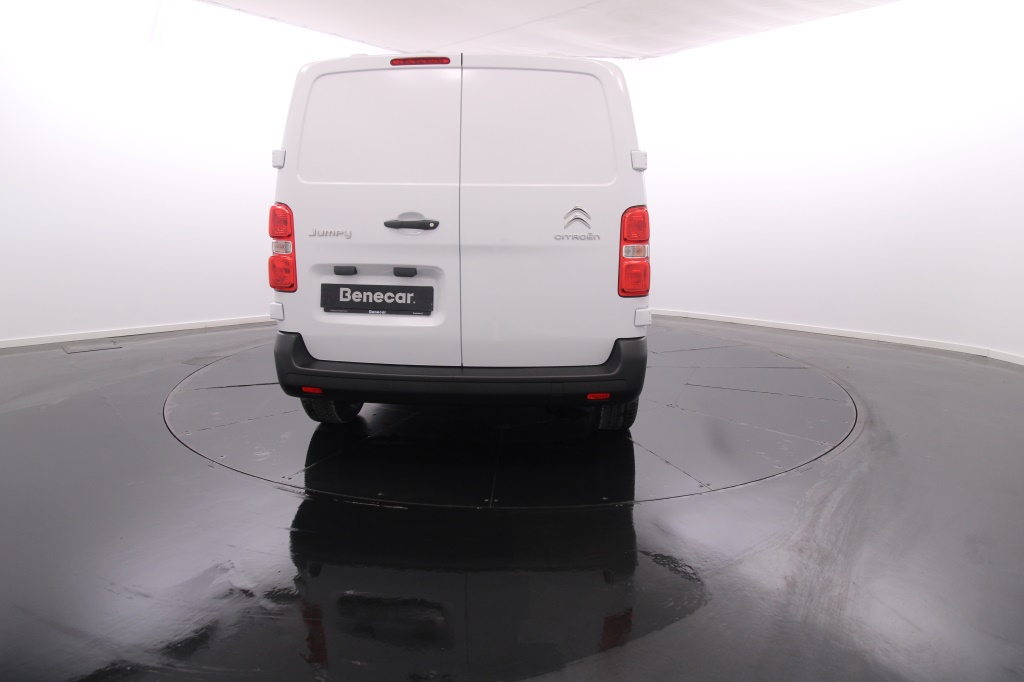 citroen-jumpy-2023-diesel-1499cc