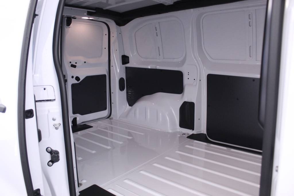 citroen-jumpy-2023-diesel-1499cc
