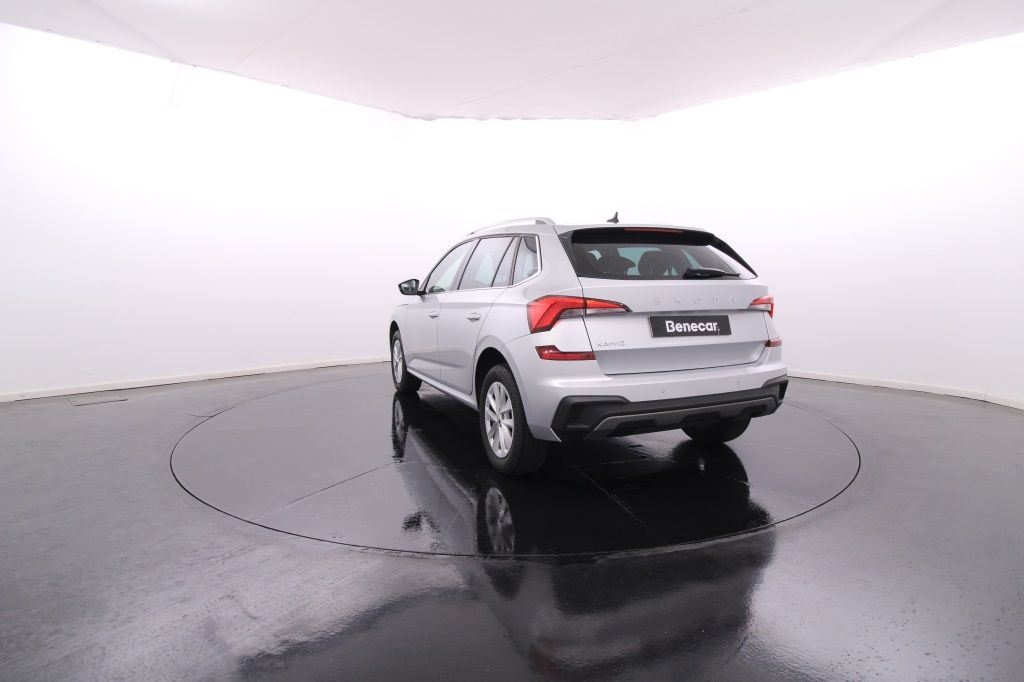 skoda-kamiq-2024-gasolina-999cc