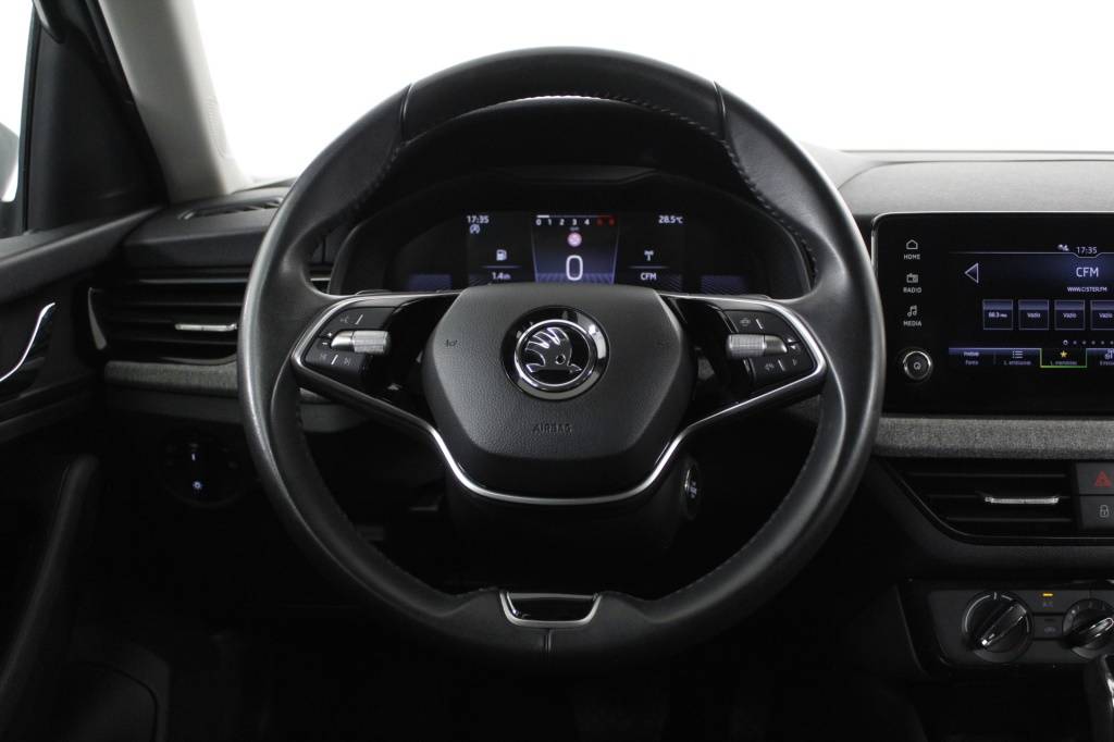 skoda-kamiq-2024-gasolina-999cc