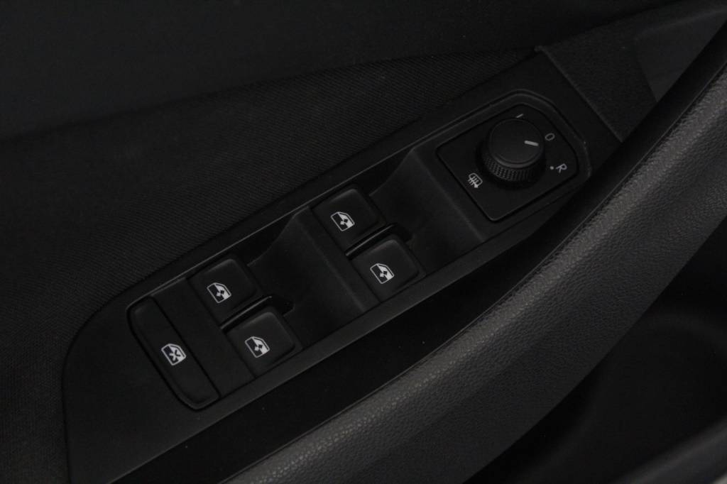 skoda-kamiq-2024-gasolina-999cc