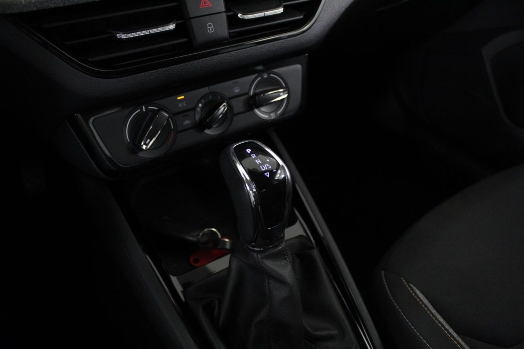 skoda-kamiq-2024-gasolina-999cc