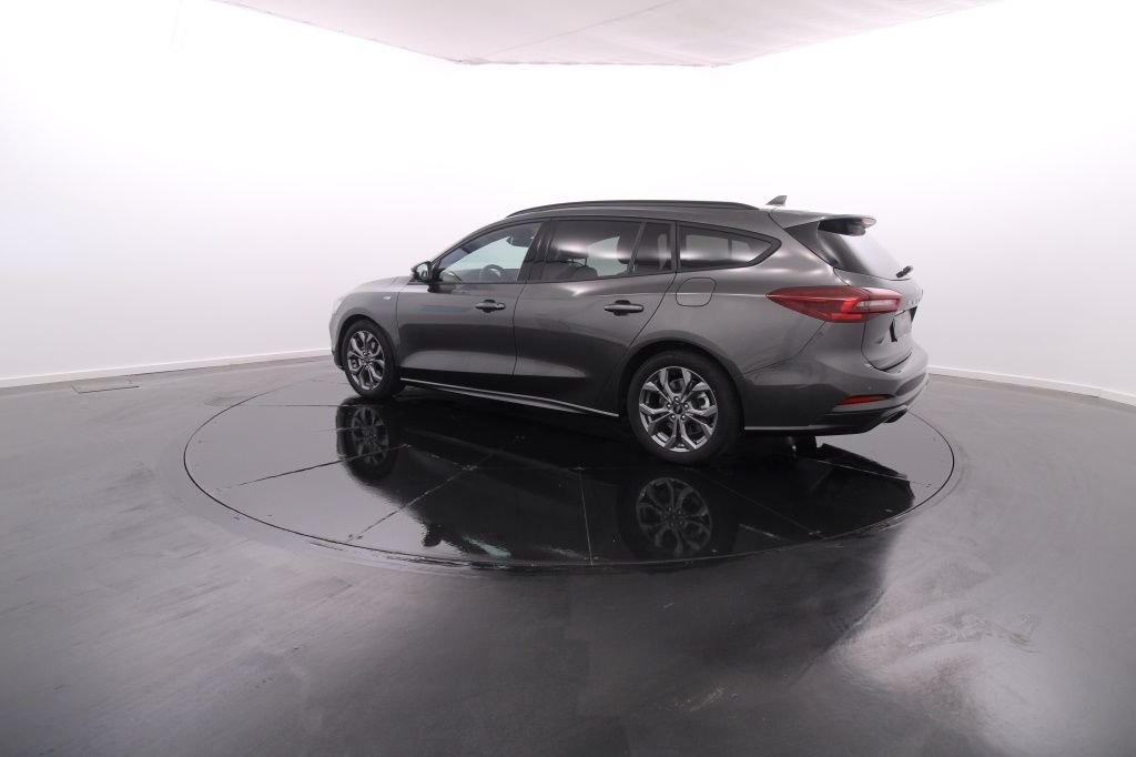 ford-focus-sw-2023-diesel-1499cc