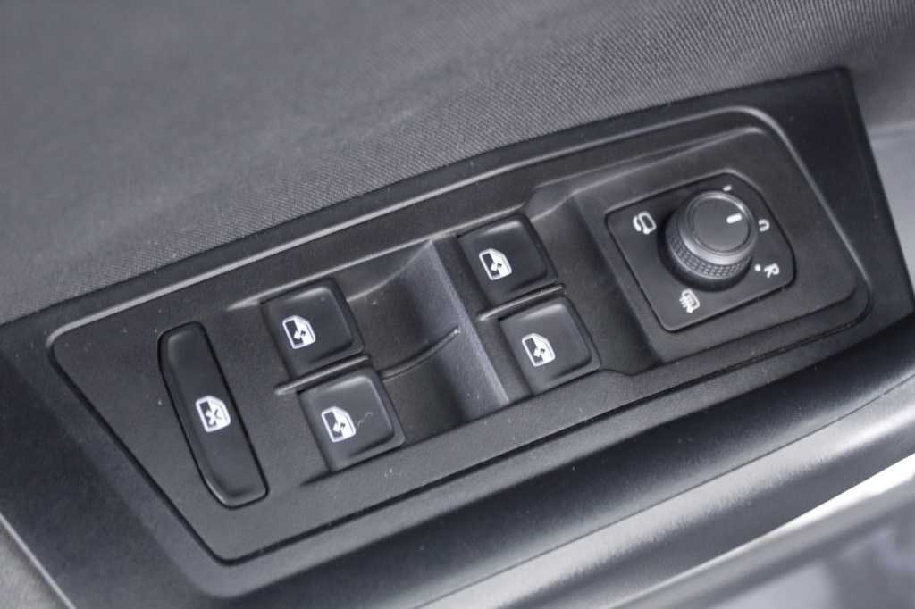 volkswagen-t-roc-2024-gasolina-999cc