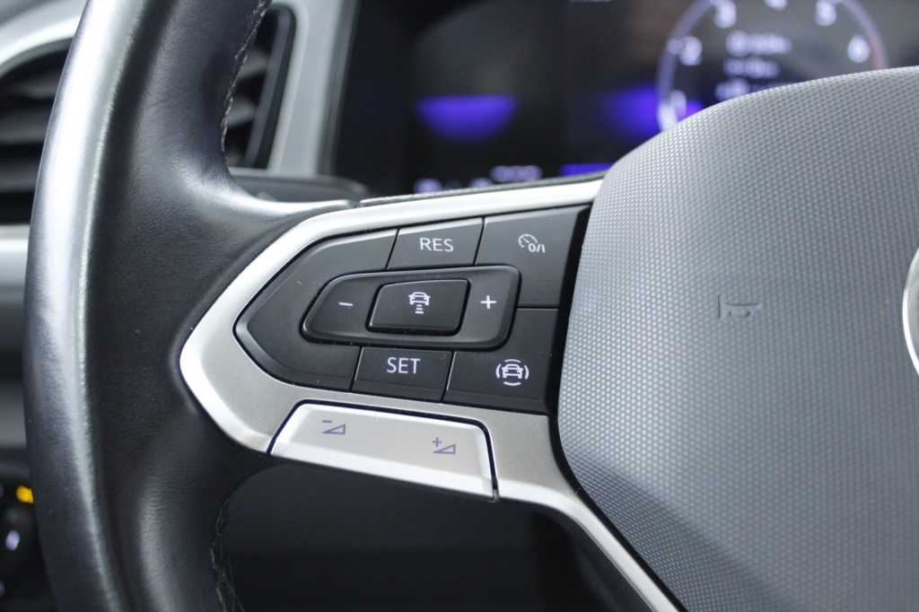 volkswagen-t-roc-2024-gasolina-999cc