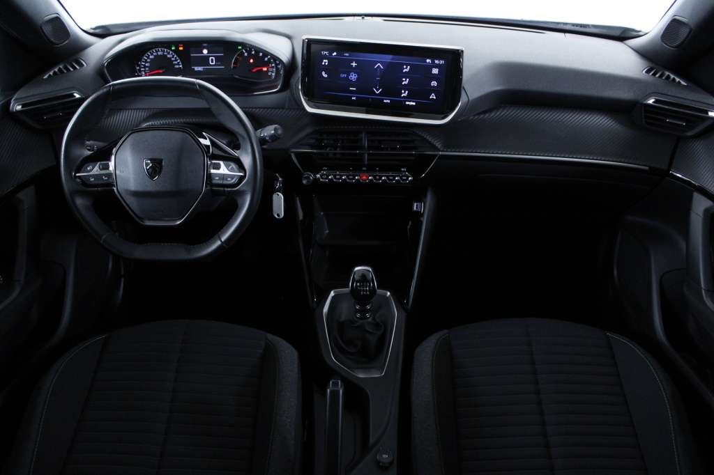 peugeot-2008-2024-gasolina-1199cc