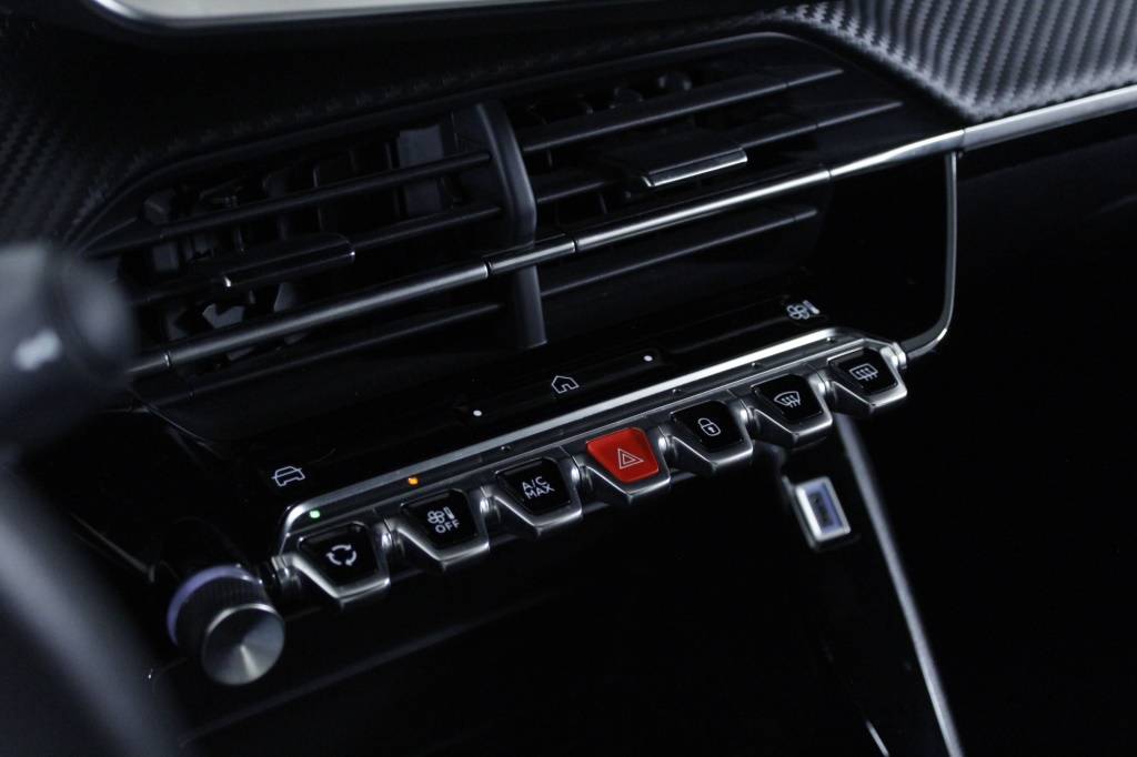 peugeot-2008-2024-gasolina-1199cc