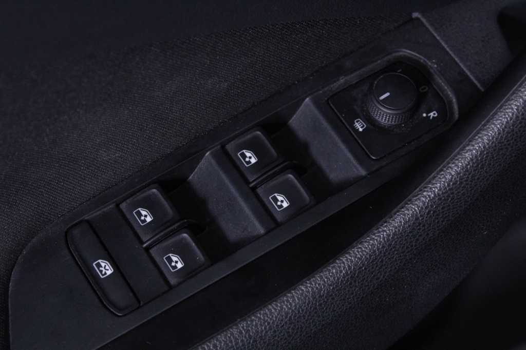 skoda-scala-2024-gasolina-999cc