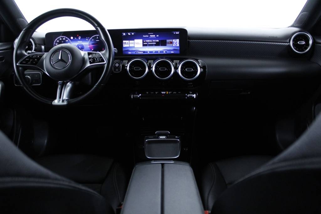 mercedes-benz-classe-a-2024-diesel-1990cc